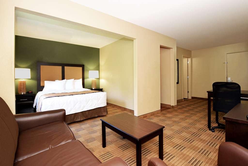 Extended Stay America Suites - Raleigh - Cary - Harrison Ave Phòng bức ảnh