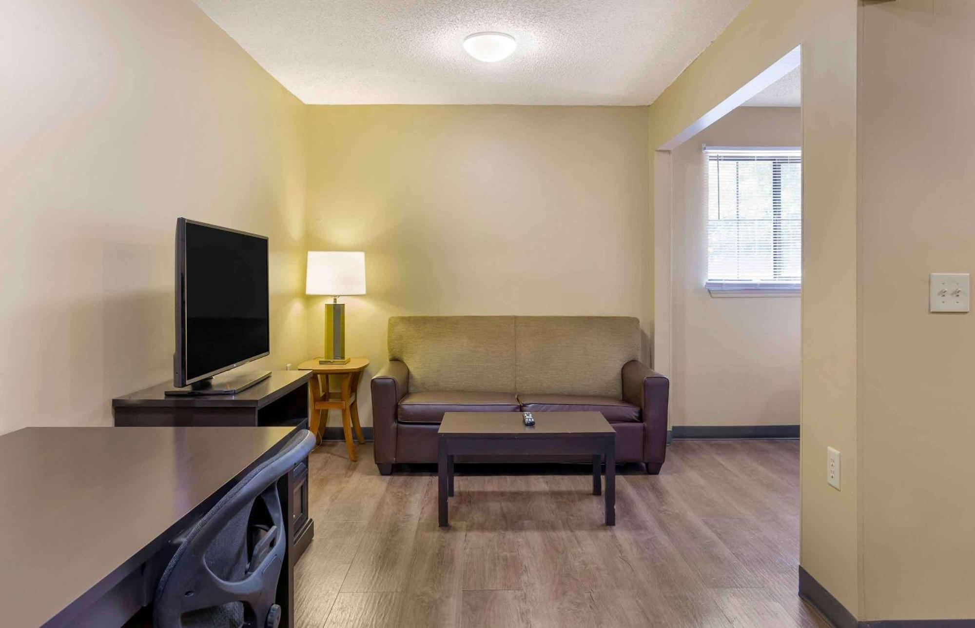Extended Stay America Suites - Raleigh - Cary - Harrison Ave Ngoại thất bức ảnh