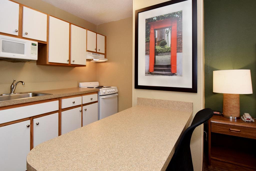 Extended Stay America Suites - Raleigh - Cary - Harrison Ave Ngoại thất bức ảnh