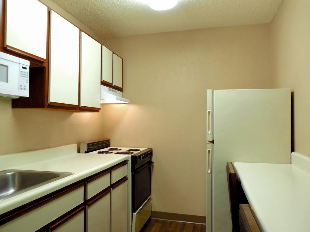 Extended Stay America Suites - Raleigh - Cary - Harrison Ave Ngoại thất bức ảnh