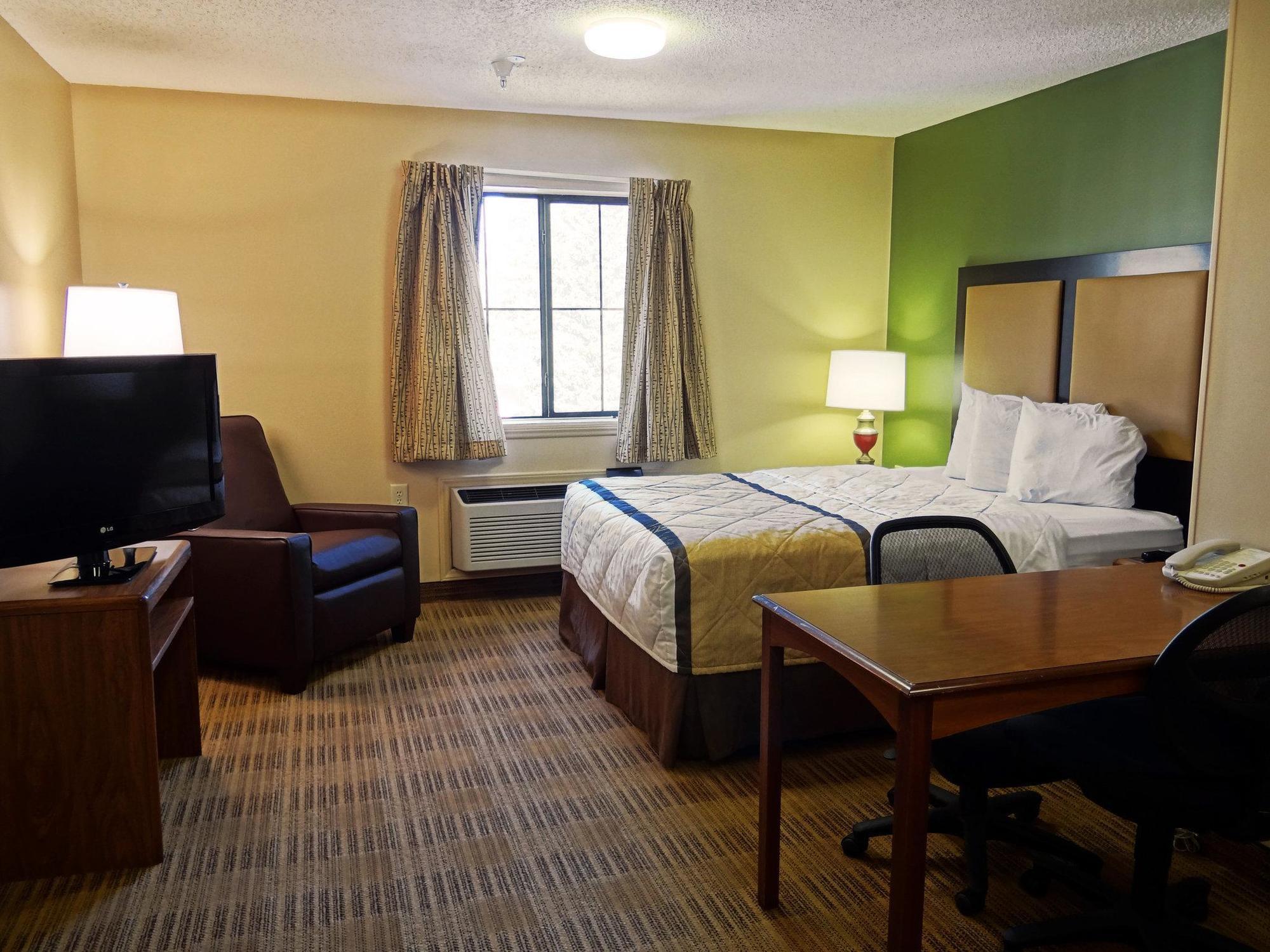 Extended Stay America Suites - Raleigh - Cary - Harrison Ave Ngoại thất bức ảnh